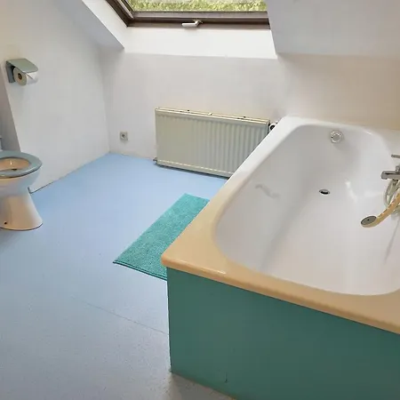 Spacious Family Home,